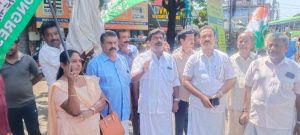 മന്ത്രി ഗണേഷ് കുമാർ രാജിവെക്കണം: ചിന്നക്കടയിൽ കോൺഗ്രസ്-യൂത്ത് കോൺഗ്രസ് സംയുക്ത പ്രതിഷേധം