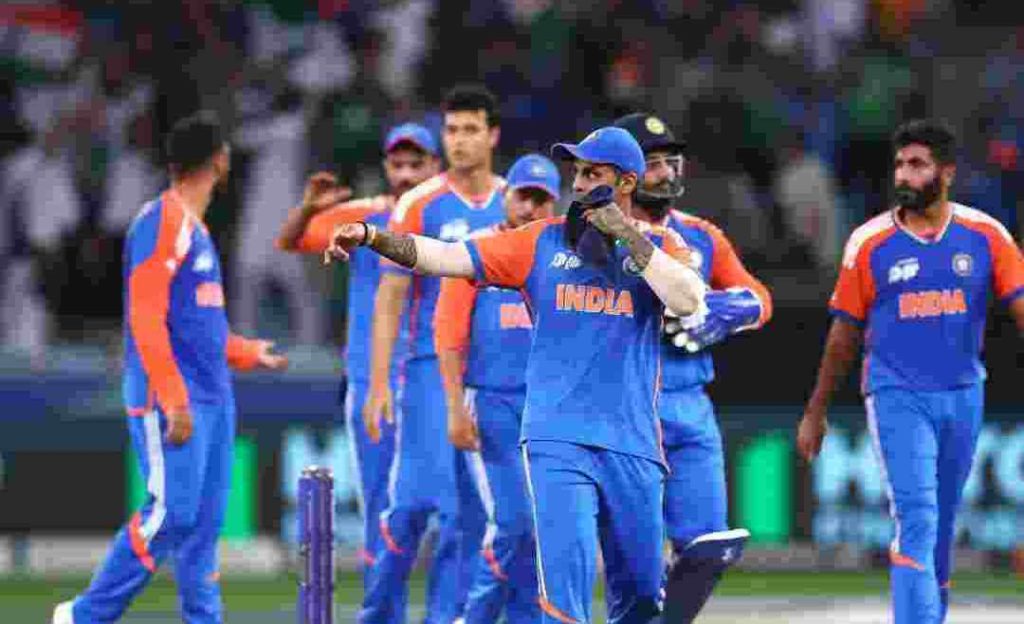 ന്യൂസിലൻഡിനെ തകർത്ത് ഇന്ത്യ ലോകകിരീടത്തിൽ; സഞ്ജുവിനും ബൗളർമാർക്കും മിന്നും ജയം