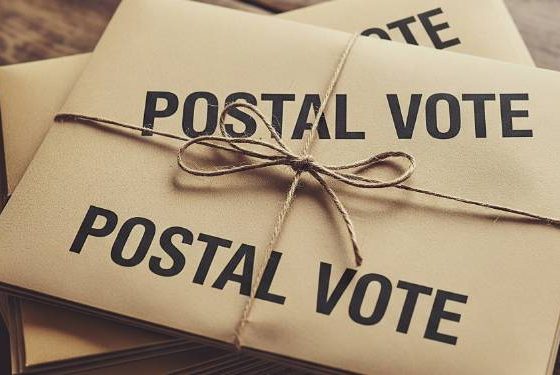 ഇലക്ഷൻ ഡ്യൂട്ടിയുള്ള ഉദ്യോഗസ്ഥർ ശ്രദ്ധിക്കുക: പോസ്റ്റൽ വോട്ട് അപേക്ഷകൾ ഏപ്രിൽ 2 വരെ മാത്രം; വോട്ട് രേഖപ്പെടുത്താൻ ഫെസിലിറ്റേഷൻ സെന്ററുകൾ