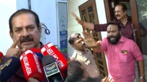 തൃശ്ശൂരിൽ കിറ്റ് വിവാദം കൊഴുക്കുന്നു: വാടാനപ്പള്ളി സംഘർഷത്തിൽ പൊലീസ് കോടതിയിലേക്ക്