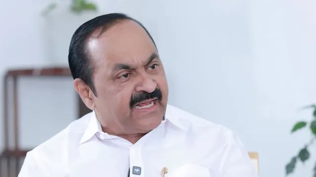 കേരളം ജയിക്കും യുഡിഎഫ് നയിക്കും’; ഇന്ദിര ഗ്യാരന്റിയുമായി യുഡിഎഫ് പ്രകടനപത്രിക പുറത്തിറക്കി