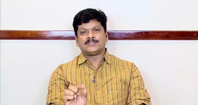 കോഴിക്കോട് കോൺഗ്രസിൽ വൻ പൊട്ടിത്തെറി: ഡി.സി.സി ജനറൽ സെക്രട്ടറി നിജേഷ് അരവിന്ദ് രാജിവച്ചു