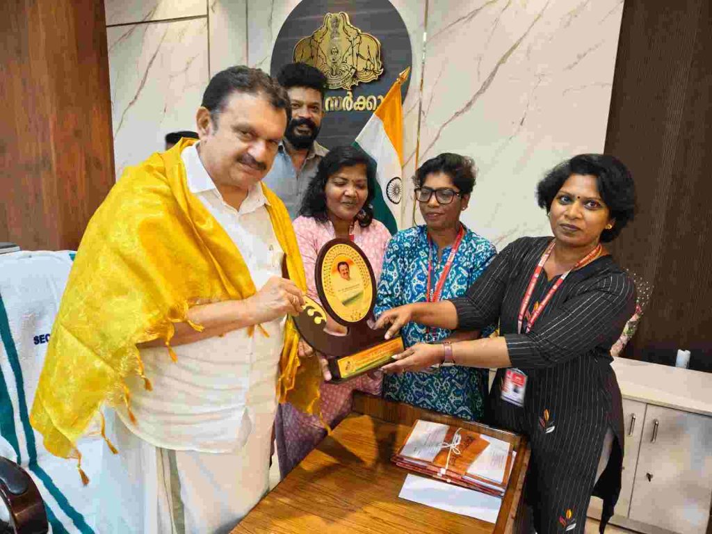 ആരോഗ്യ-ദേവസ്വം മന്ത്രി കെ . മുരളീധരനെ സന്ദർശിച്ച് ജെഎംഎ അംഗങ്ങൾ
