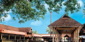 മുഖത്തല ശ്രീ മുരാരി ക്ഷേത്രത്തിൽ അനധികൃത സംഘടനകളുടെ പ്രവർത്തനമെന്ന് പരാതി