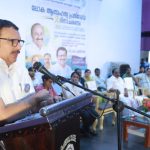 ആത്മഹത്യാ പ്രവണത തടയാന്‍ കുടുംബബന്ധങ്ങള്‍ ദൃഢമാക്കണം: മന്ത്രി കെ മുരളീധരന്‍